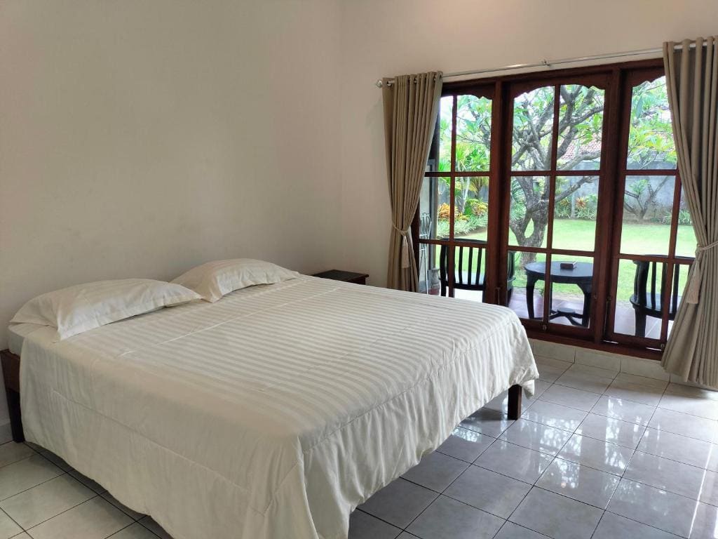 Bayumantra Bungalows - View 5
