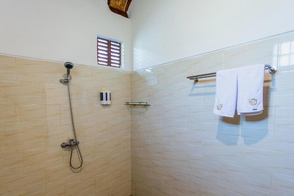 Camar Cottage & Hostel - View 3