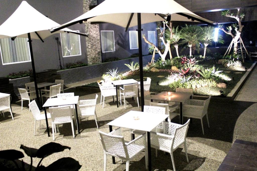 Bonnet Hotel Surabaya - View 5