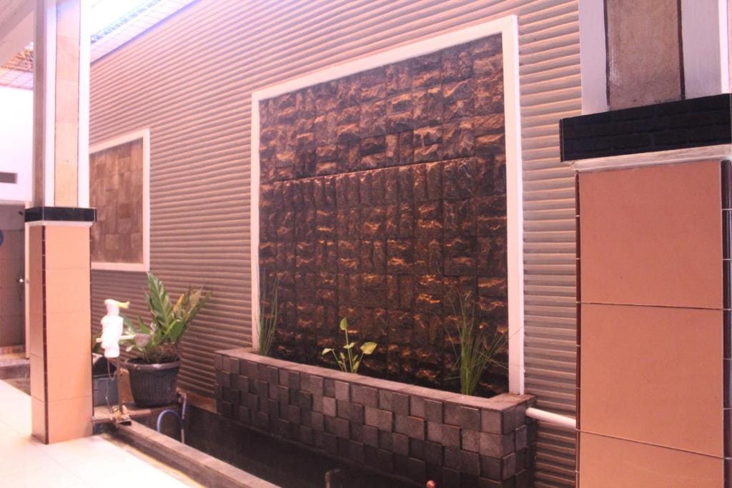 Crown Guest House - View 2