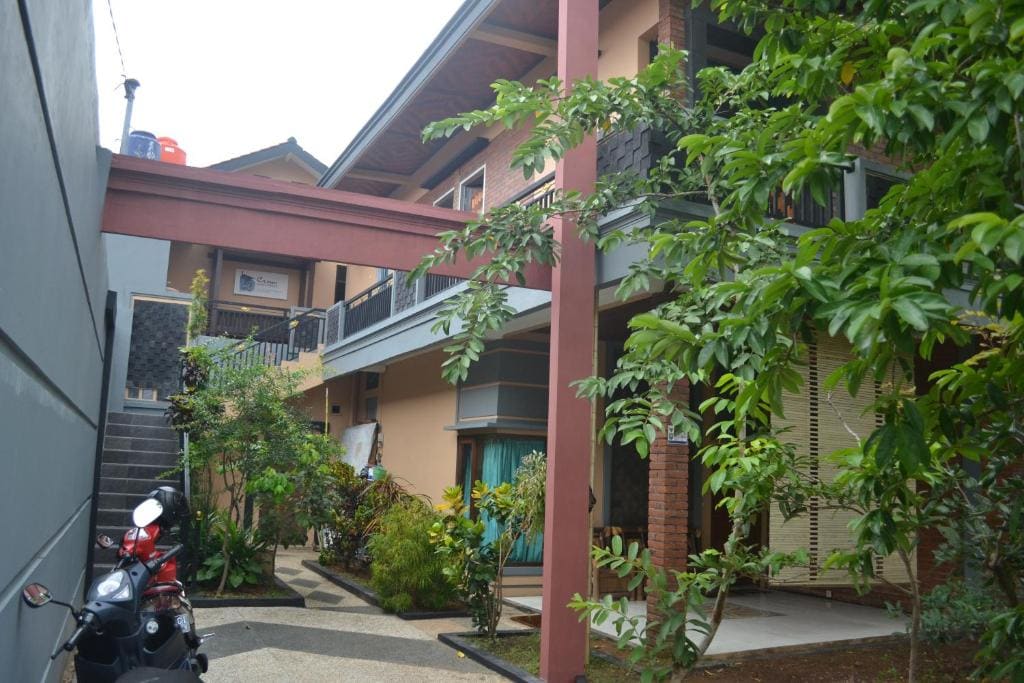 Crown Guest House - View 6