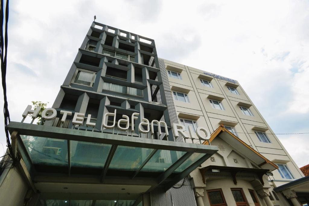 Hotel Dafam Rio Bandung - Main view