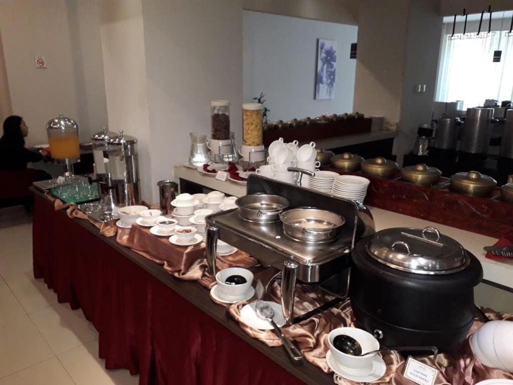 Daima Hotel Padang - View 6