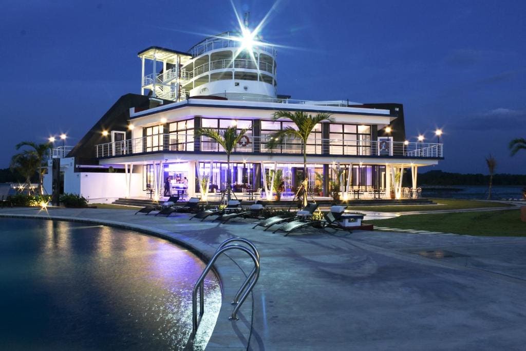 Doulos Phos The Ship Hotel - View 3