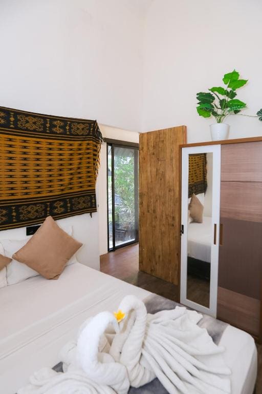 Gili Hills - View 6