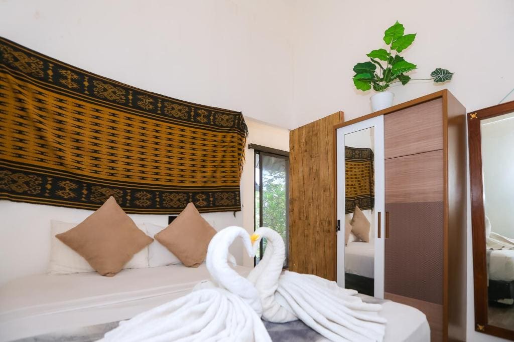 Gili Hills - Main view