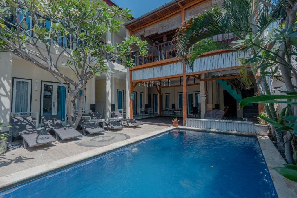 Gili White Bamboo - Main view
