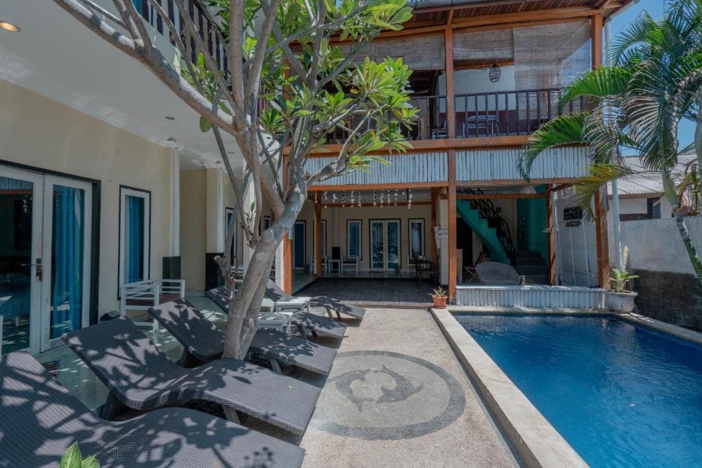 Gili White Bamboo - View 3