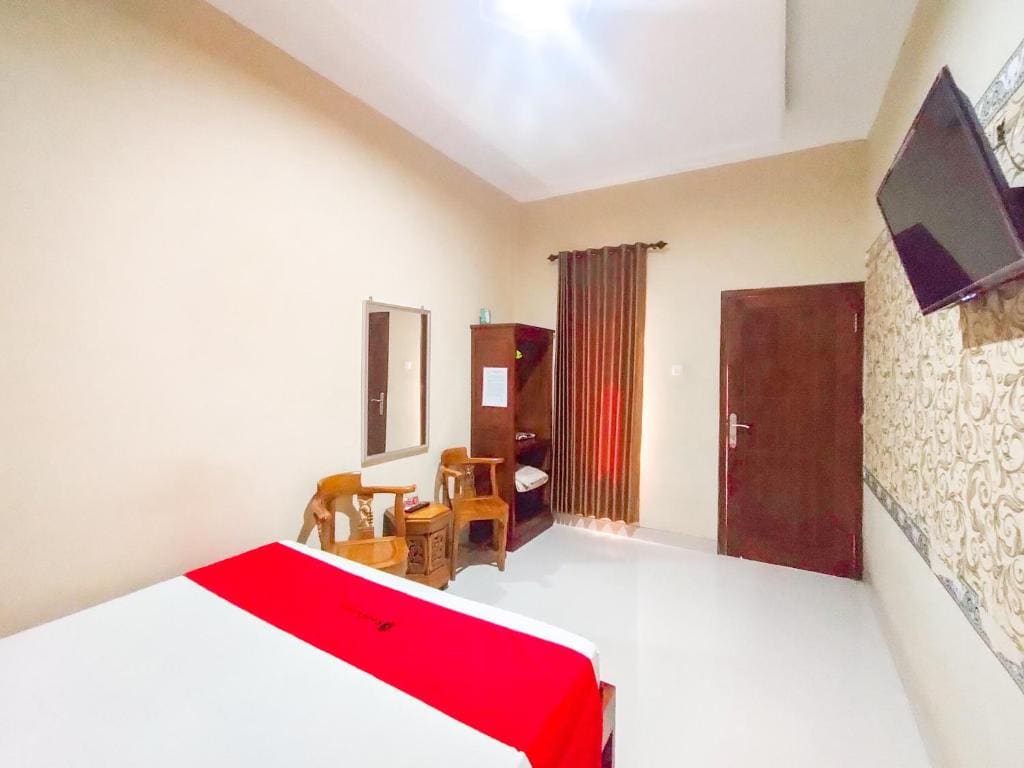 RedDoorz Syariah at Graha Adi Karya Kartasura - View 7