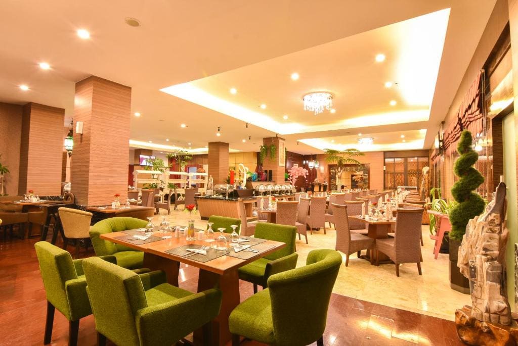 Grand Rocky Hotel Bukittinggi - View 3