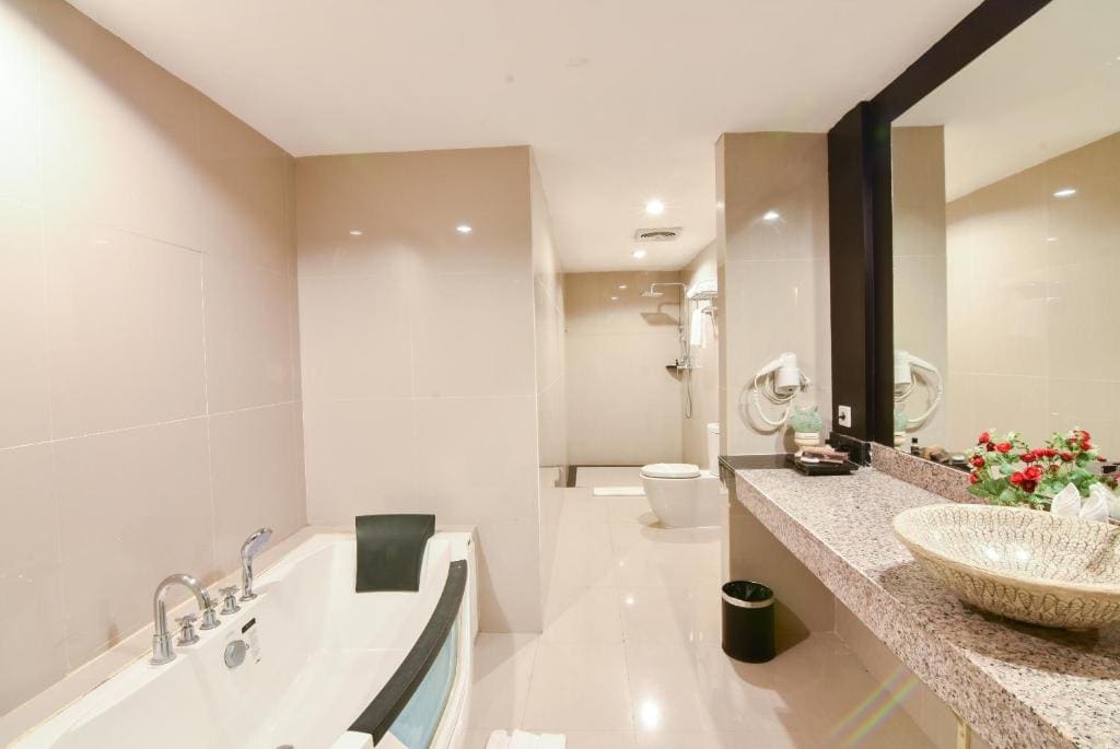 Grand Rocky Hotel Bukittinggi - View 7