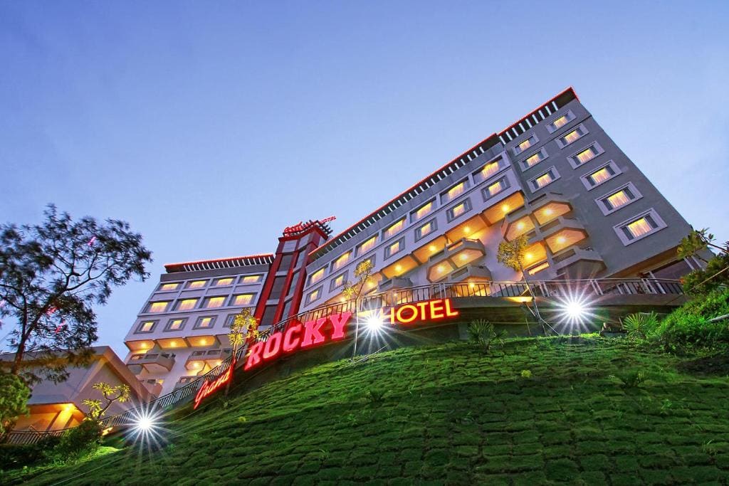 Grand Rocky Hotel Bukittinggi - Main view