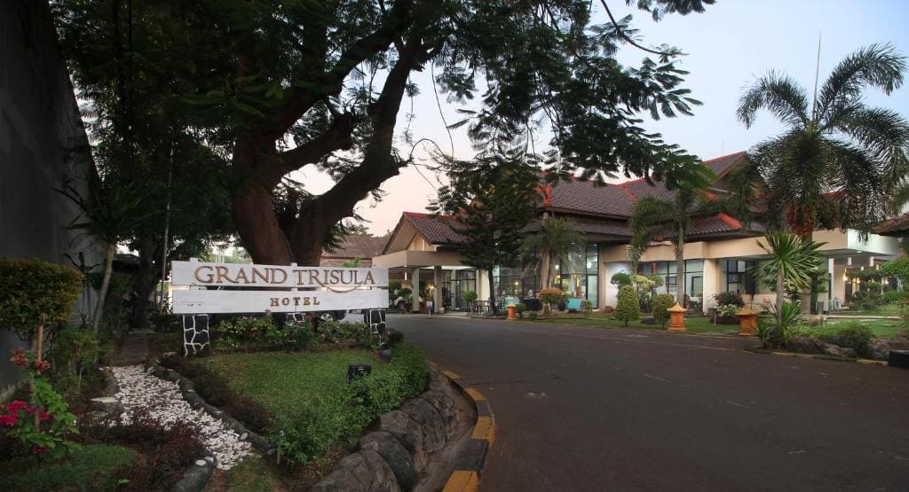Hotel Grand Trisula Indramayu - Main view