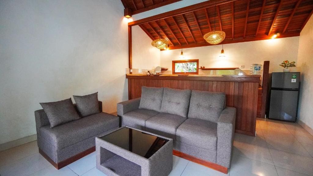 Green Coconut Cottage - View 2