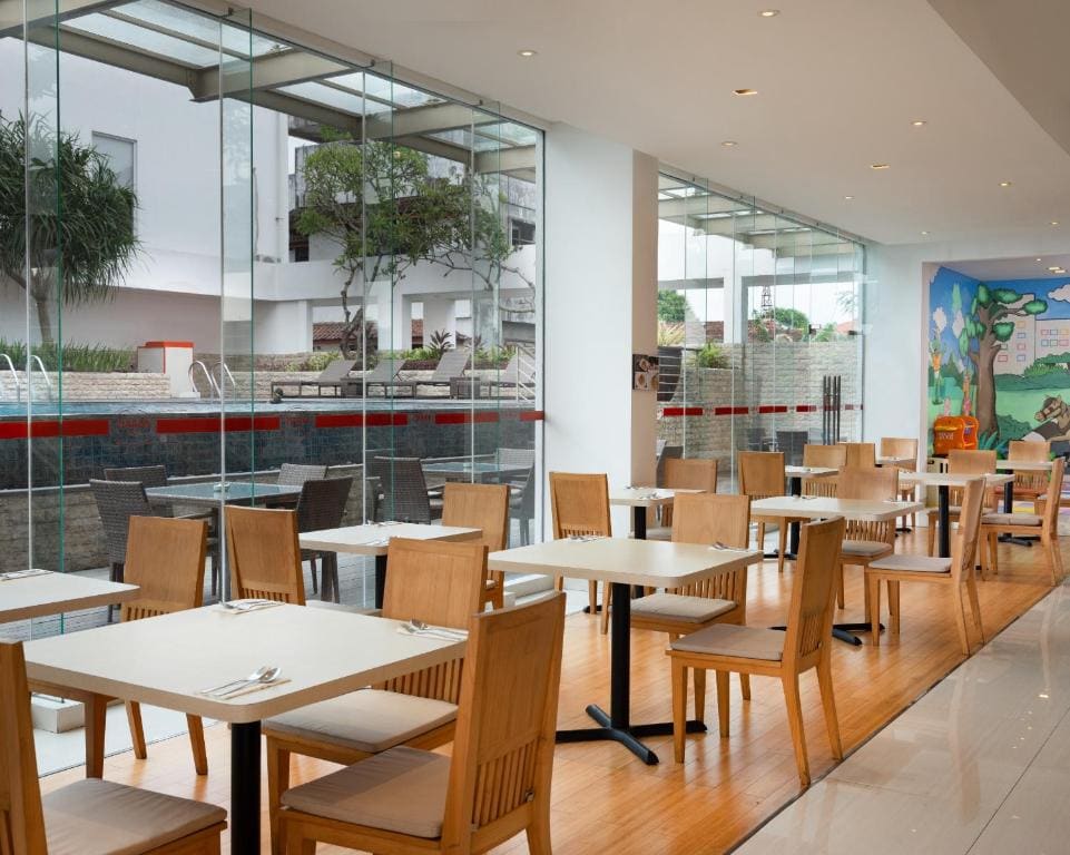 HARRIS Hotel and Conventions Denpasar Bali - View 4
