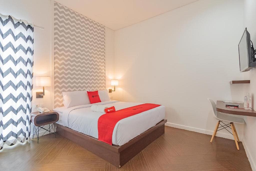 RedDoorz Premium @ Hotel Hebat - View 2