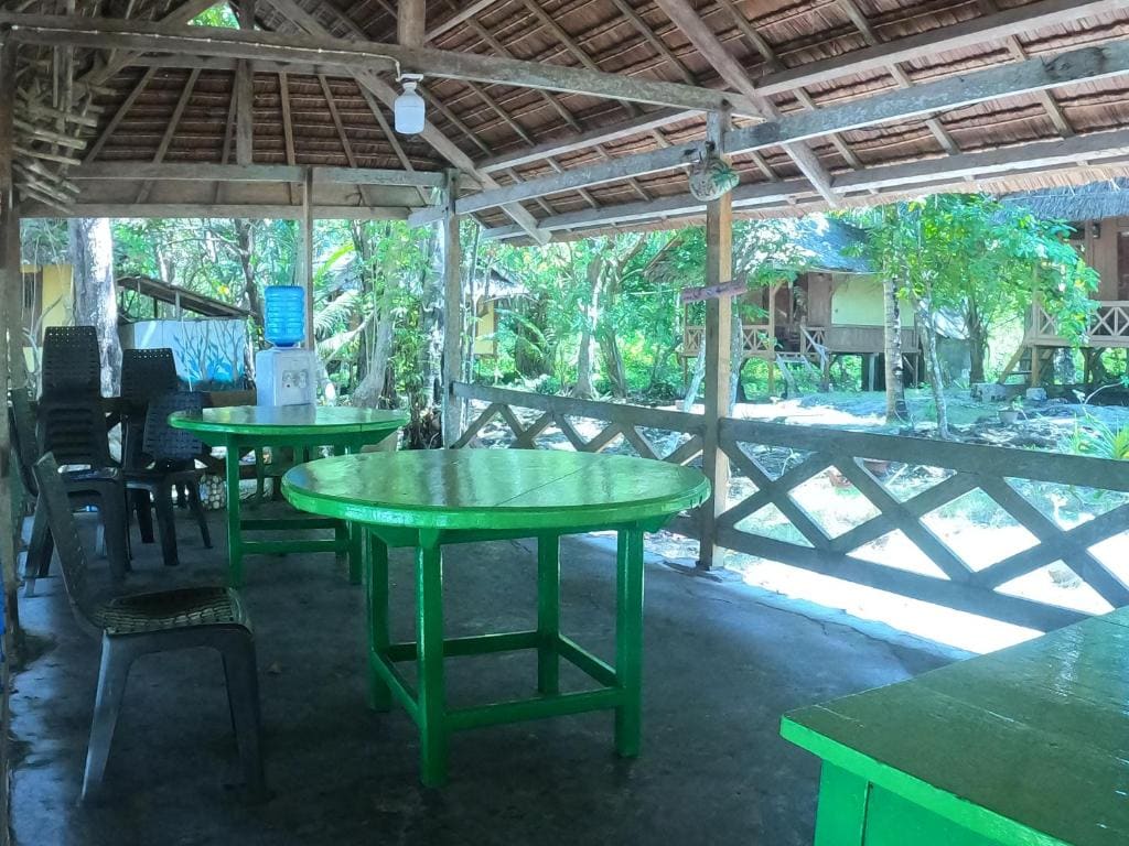 Hoga Island Dive Resort - View 3