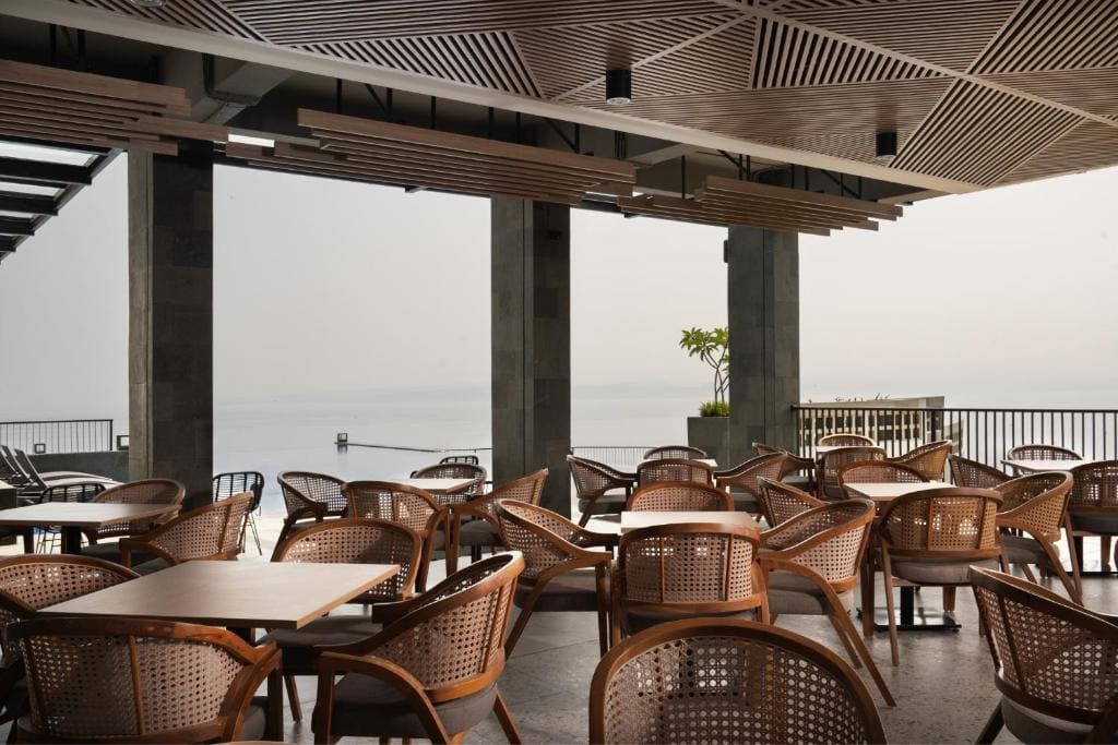 Laska Hotel & Resort Ciletuh - View 5