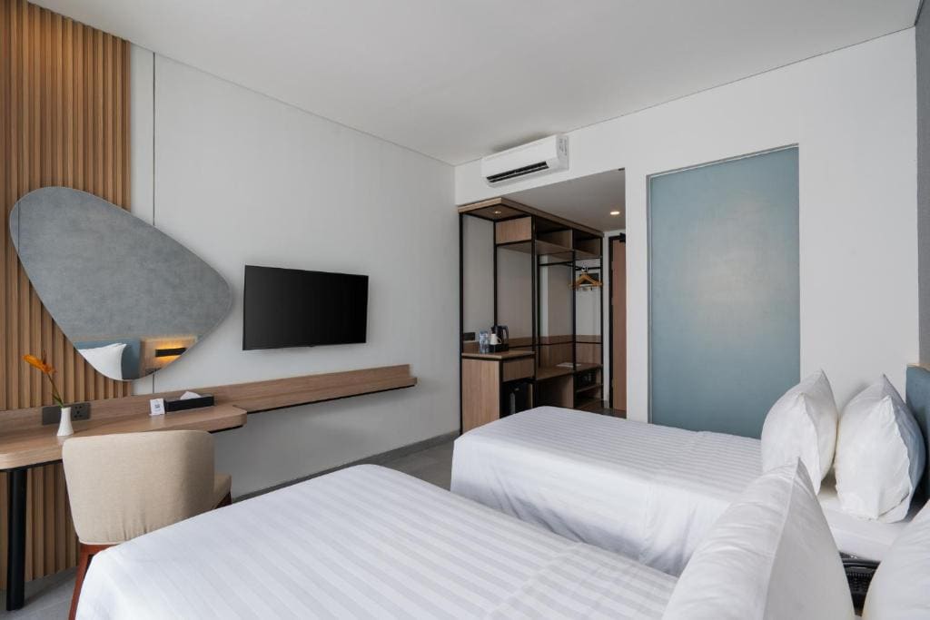 Laska Hotel & Resort Ciletuh - View 2