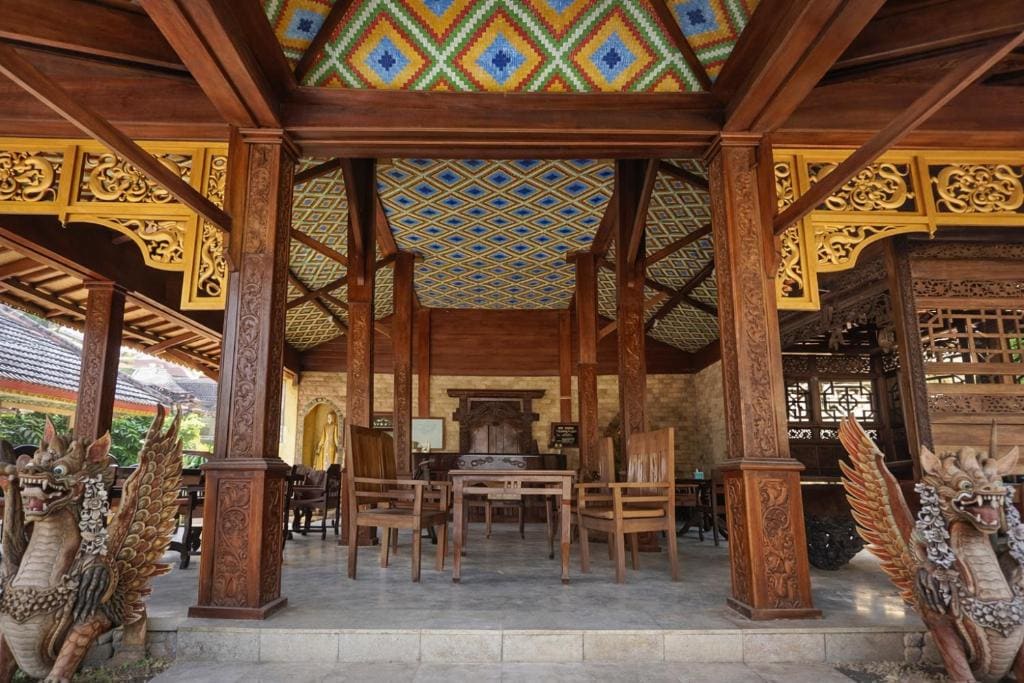 Matahari Inn Kuta Lombok - View 3