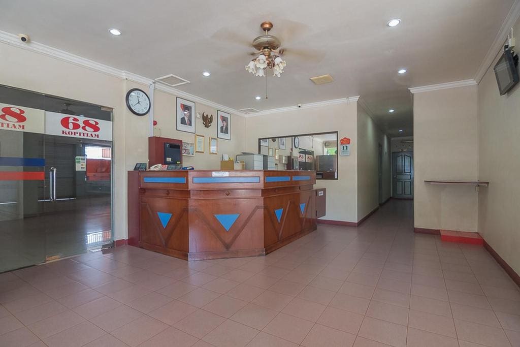 RedDoorz near Nagoya Citywalk Batam 2 - View 4