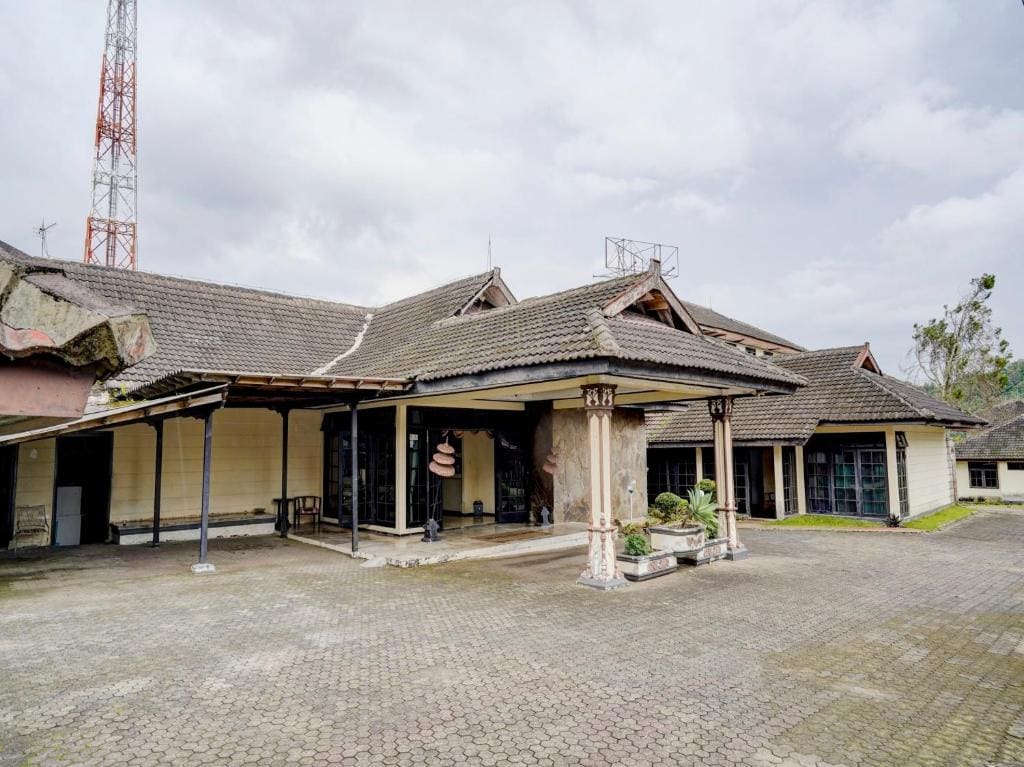 Hotel Mataram Cipanas Syariah Mitra RedDoorz - View 5