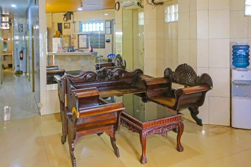 Hotel O Bintaro - Main view
