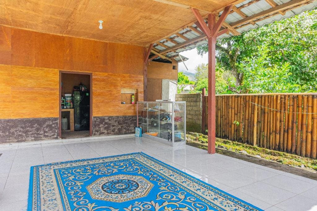 Puncak Rinjani Lodge - View 6