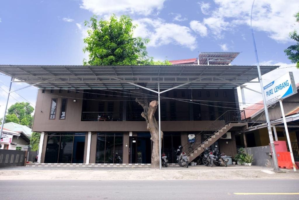 Hotel Puri Lembang near Universitas Sulawesi Barat Majene - View 4