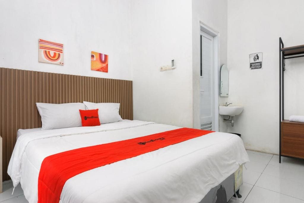 RedDoorz near FKIP UNTIRTA Serang - View 2