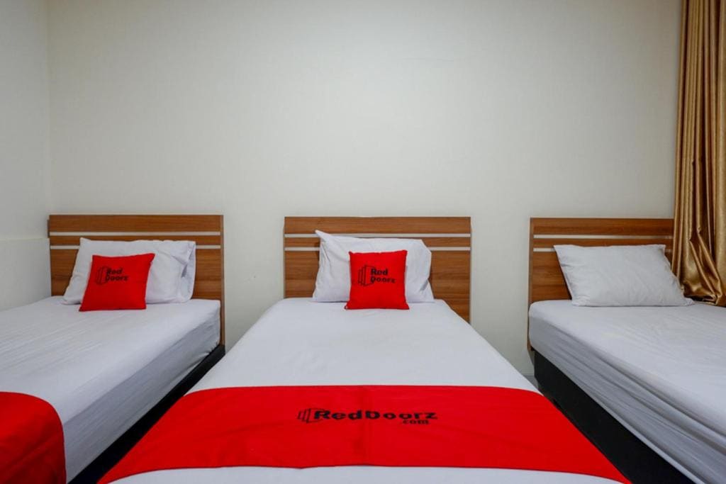 RedDoorz near Living Plaza Purwokerto - View 5