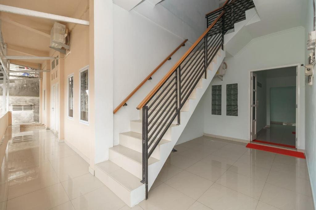 RedDoorz Syariah near Simpang Sekip Palembang - View 3