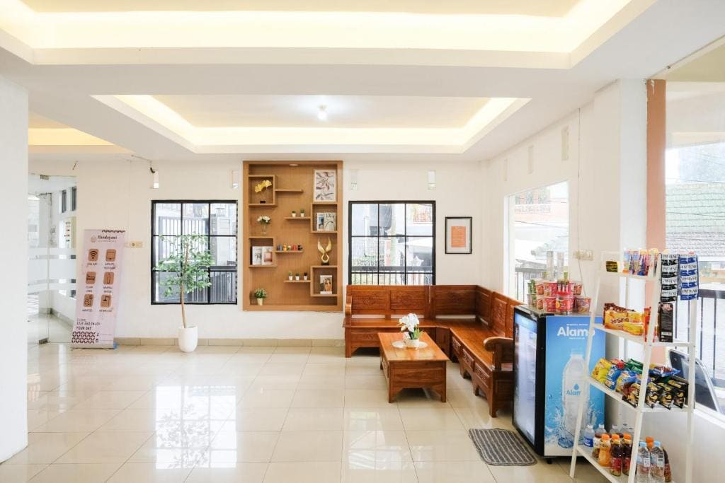 RedDoorz near Taman Rekreasi Selecta - View 4