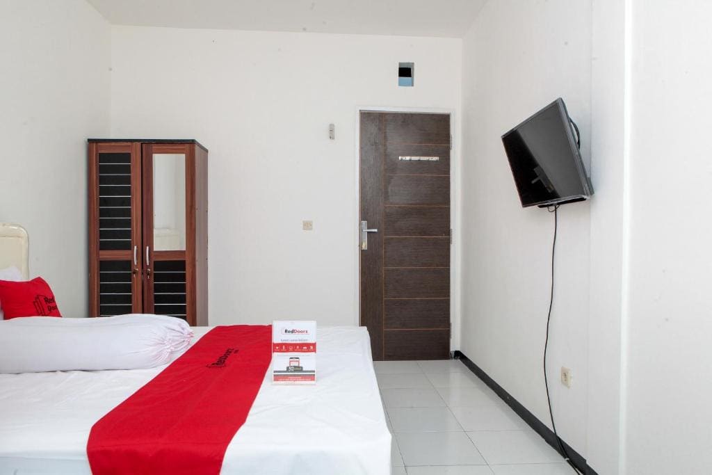 RedDoorz near Telkom Corporate University - View 2