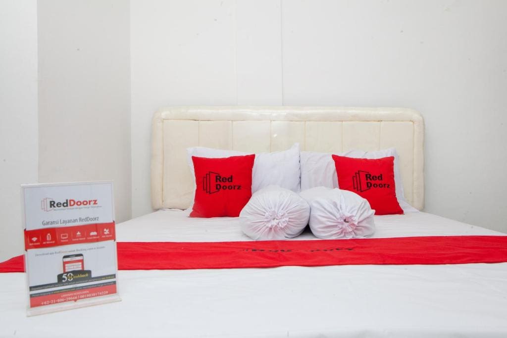 RedDoorz near Telkom Corporate University - View 4