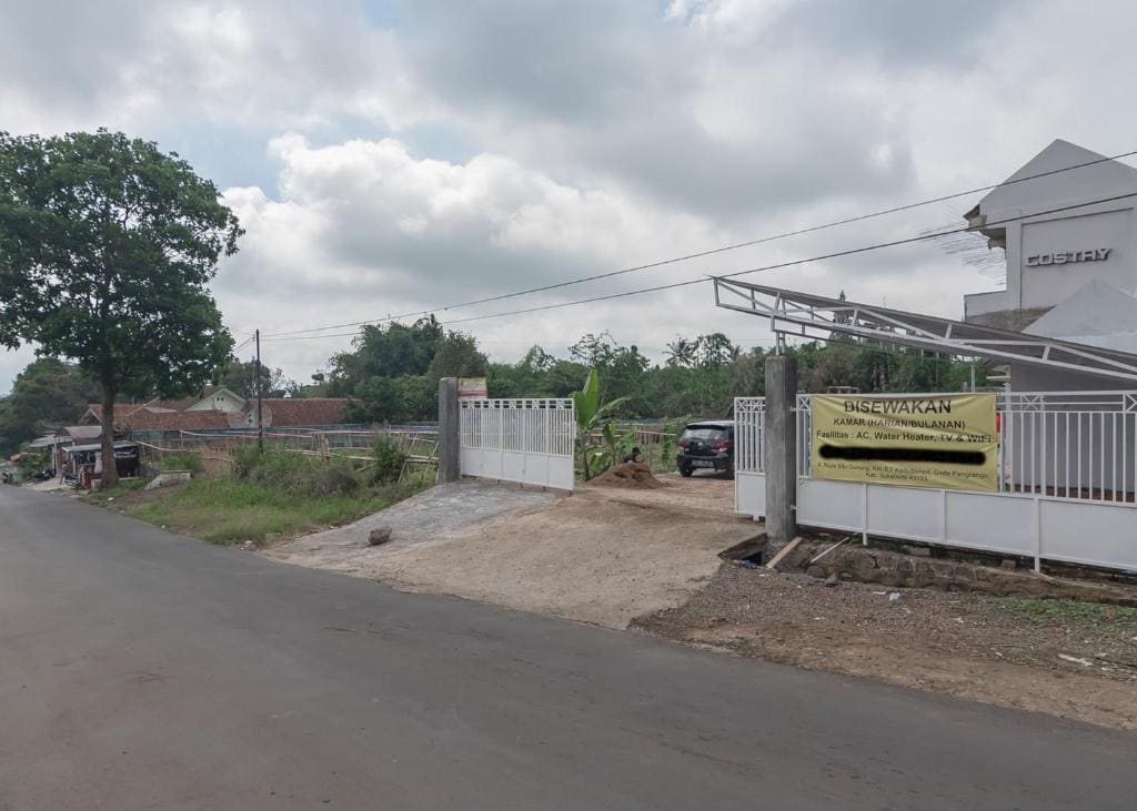 RedDoorz Syariah near Wisata Situ Gunung Sukabumi - Main view