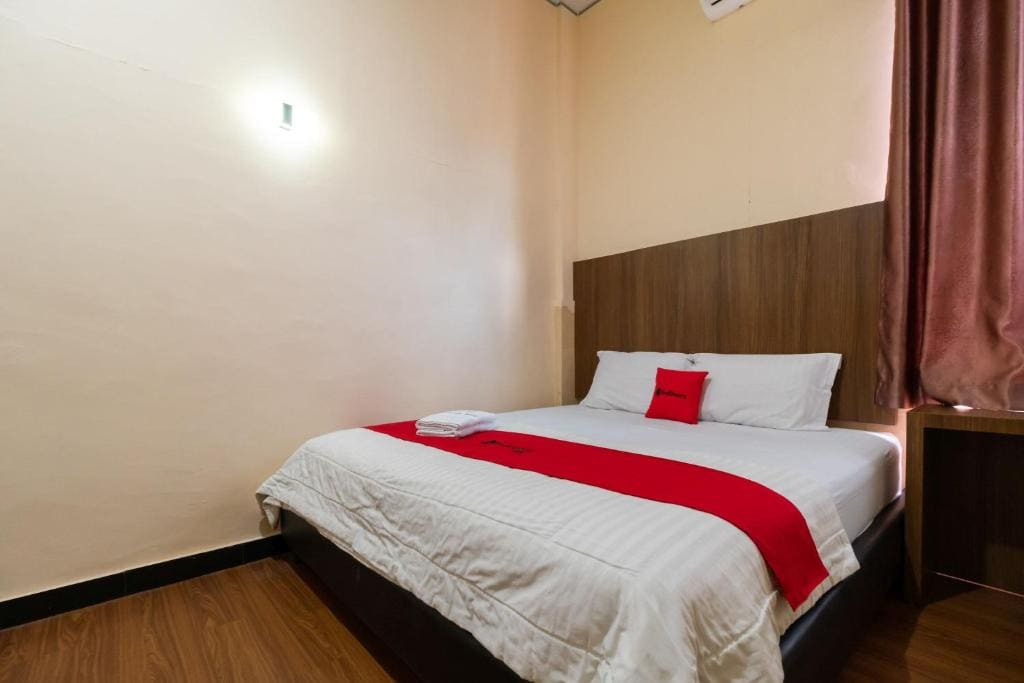 RedDoorz Plus near Ramayana Pematangsiantar - View 7