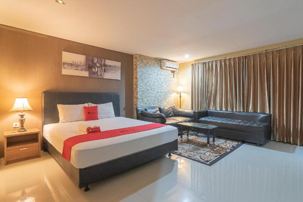 RedDoorz Plus near Sepinggan Airport 3 Balikpapan - View 2