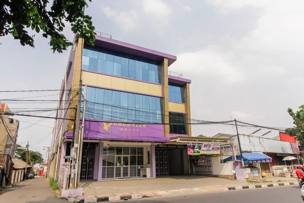 RedDoorz Plus near Stasiun Bekasi - Main view