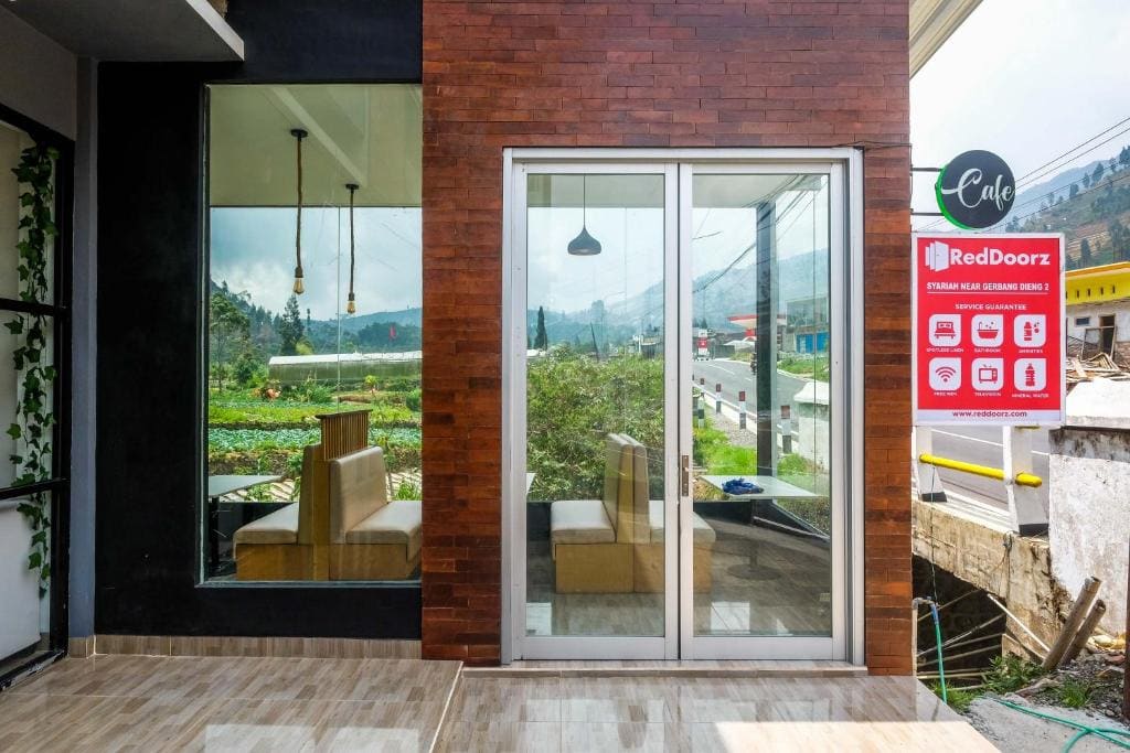 RedDoorz Syariah near Gerbang Dieng 2 - Προβολή 6