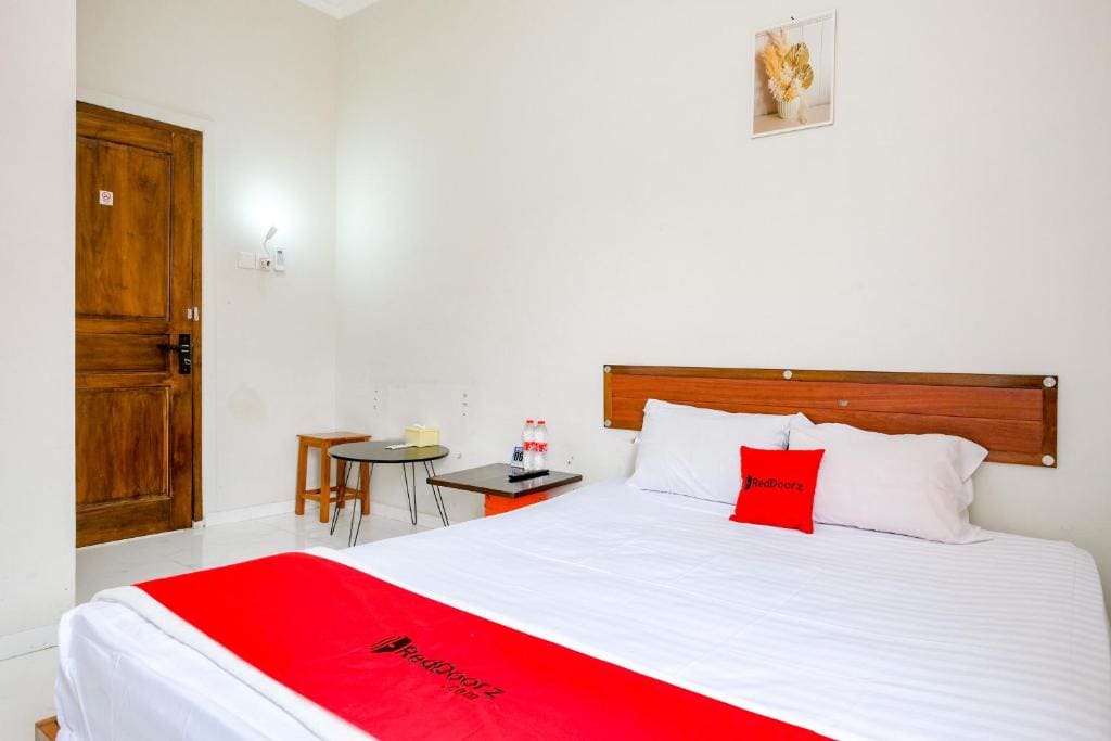 RedDoorz Syariah Near Stasiun Purwokerto - View 6