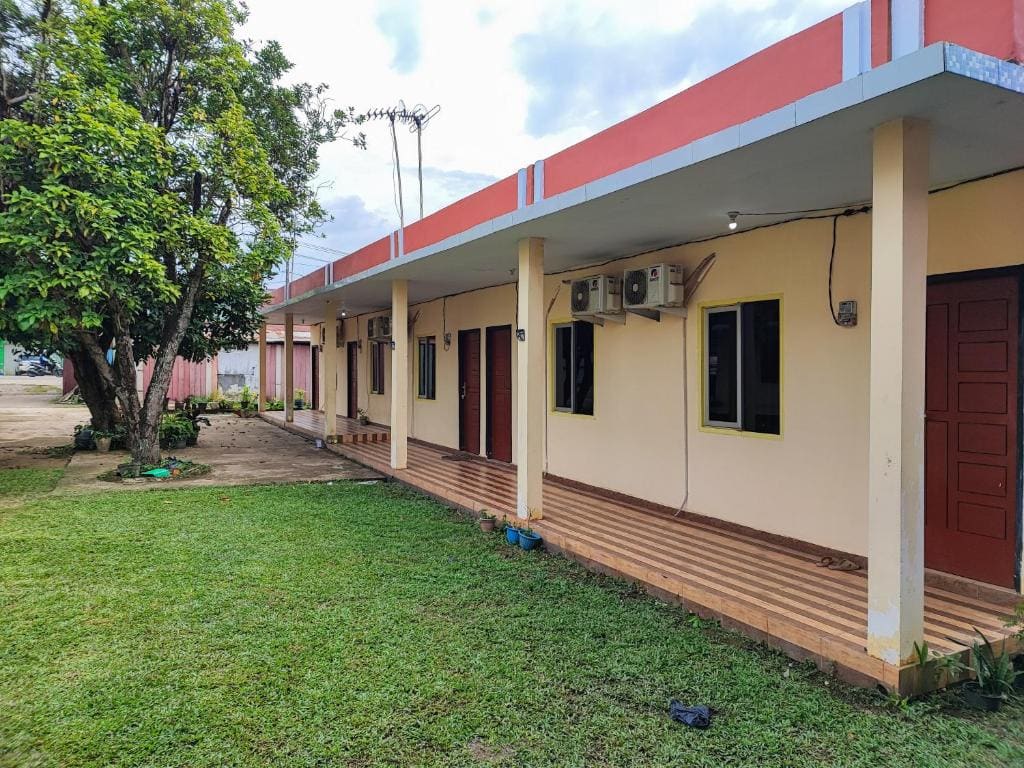 RedDoorz Syariah near Terminal Alam Barajo Jambi - Main view