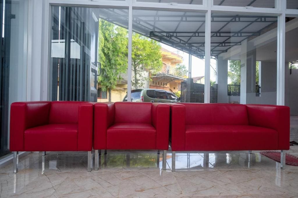 RedDoorz Syariah near Transmart Pabelan Solo - View 3