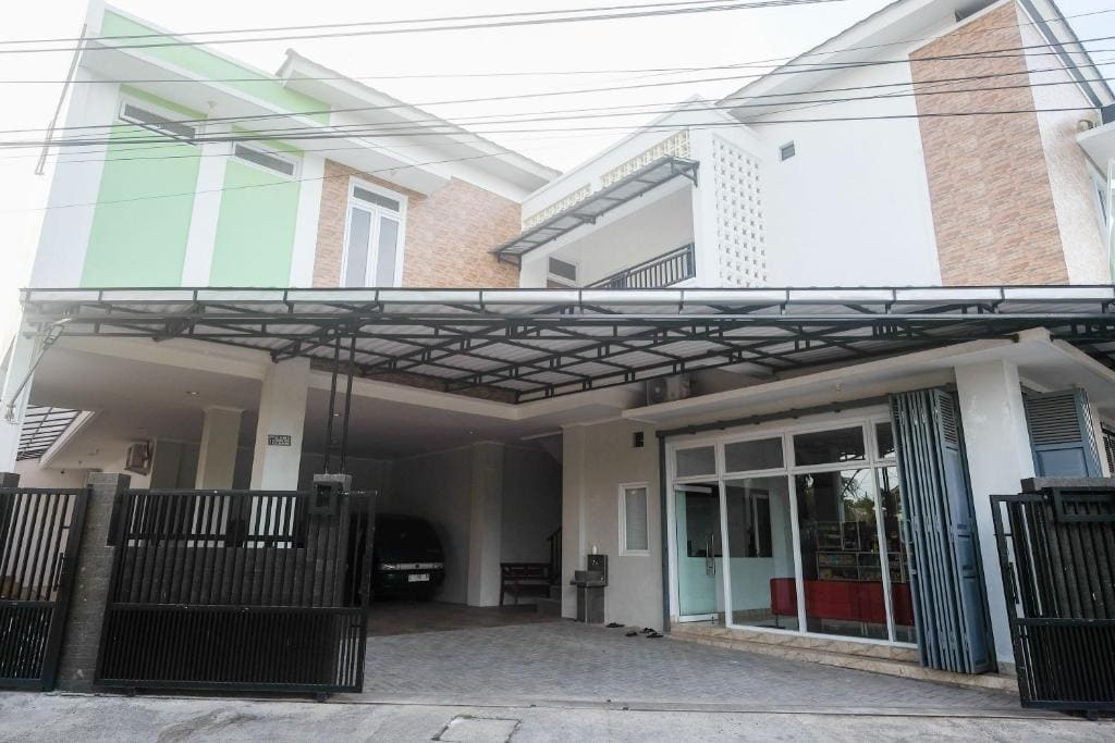 RedDoorz Syariah near Transmart Pabelan Solo - Main view