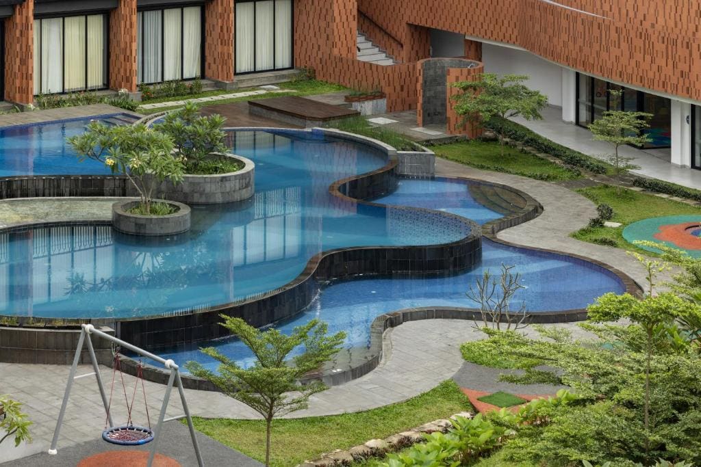 Hotel Santika Premiere Linggarjati - Kuningan - View 4