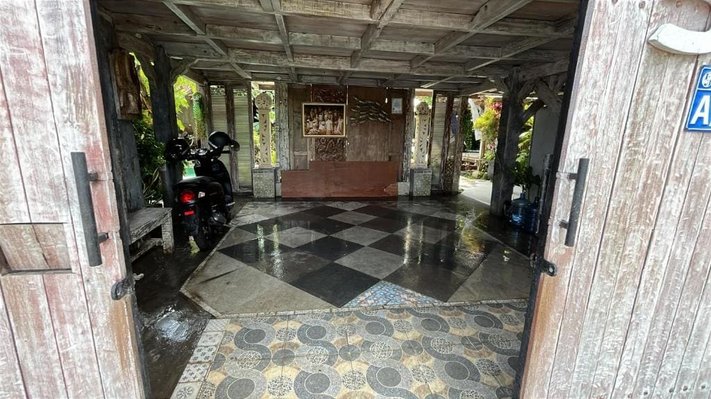 Secret Wooden Cabin - Lylium Cabin Suite - View 2