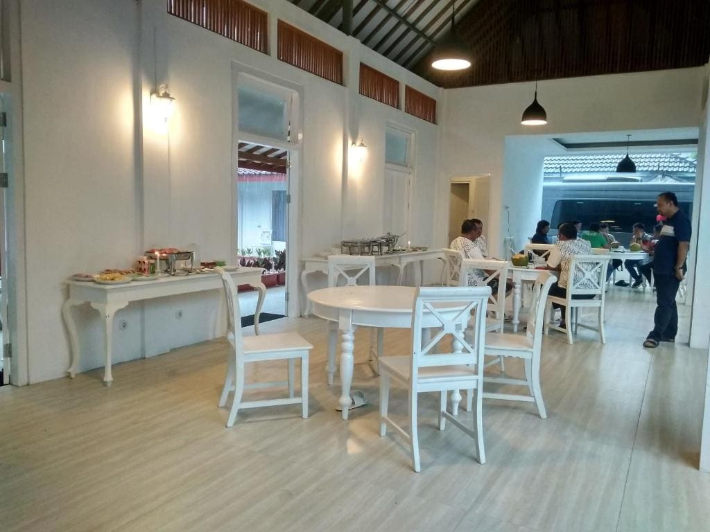 Sinom Borobudur Heritage Hotel - View 3