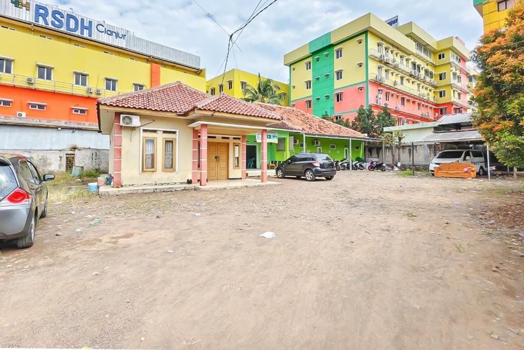 RedDoorz near RS Dr Hafiz Cianjur - View 3