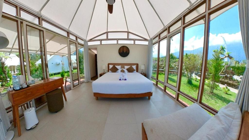 Svargan Lakeside Glamping - View 2