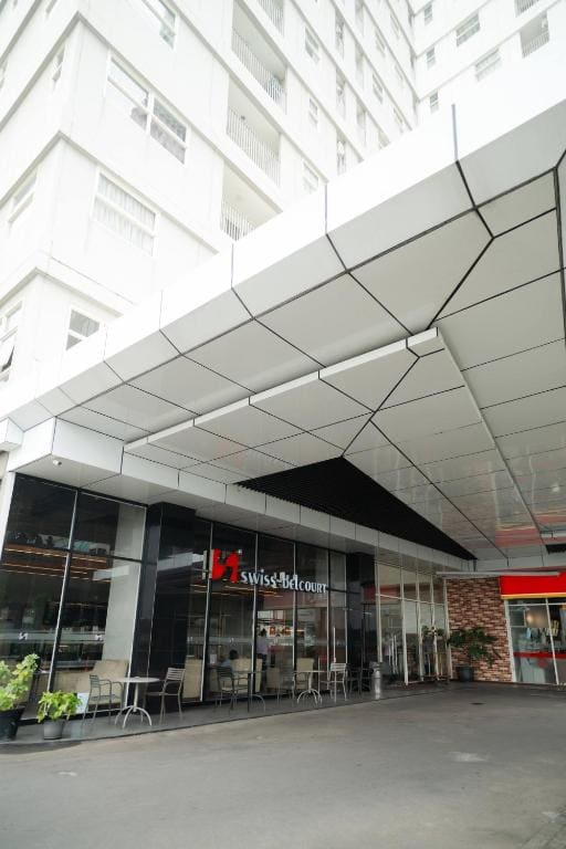Swiss-Belcourt Serpong - Main view